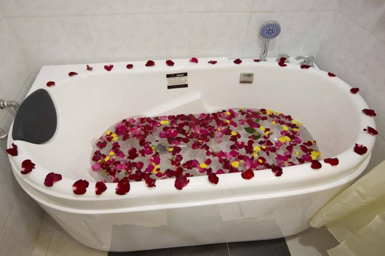 Orient Hotel Mandalay Bagian luar foto