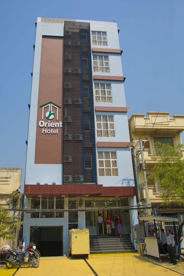 Orient Hotel Mandalay Bagian luar foto