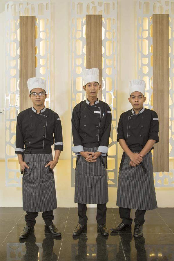 Orient Hotel Mandalay Bagian luar foto